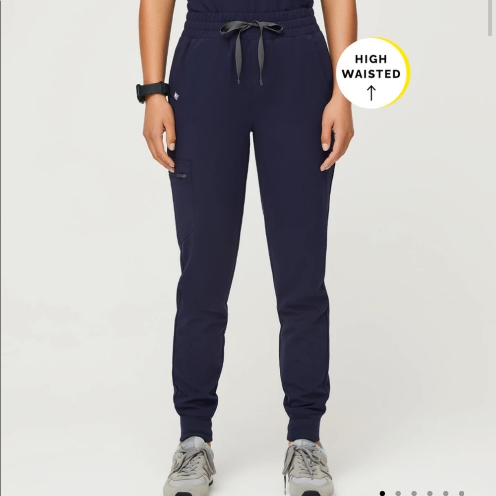 Figs navy high waisted Zamora joggers size small